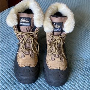 Snow boots ❄️ 🥾